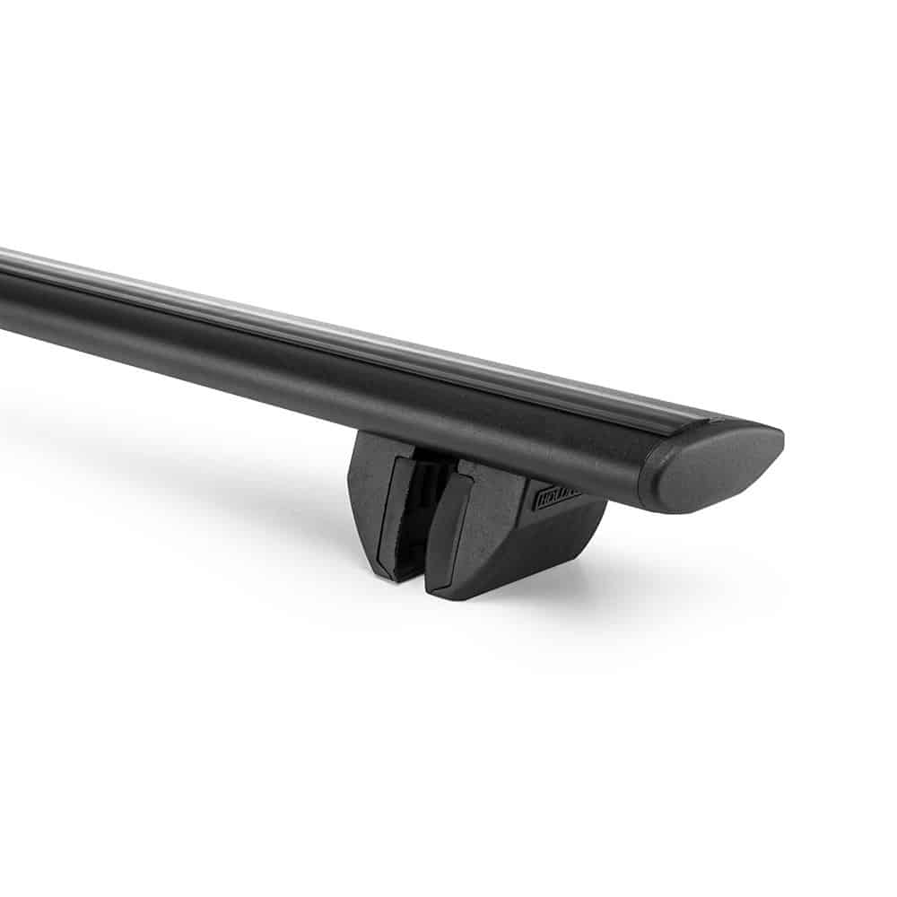 Holdfast black wingbar roof rack on a Foton Tunland V9 Double Cab