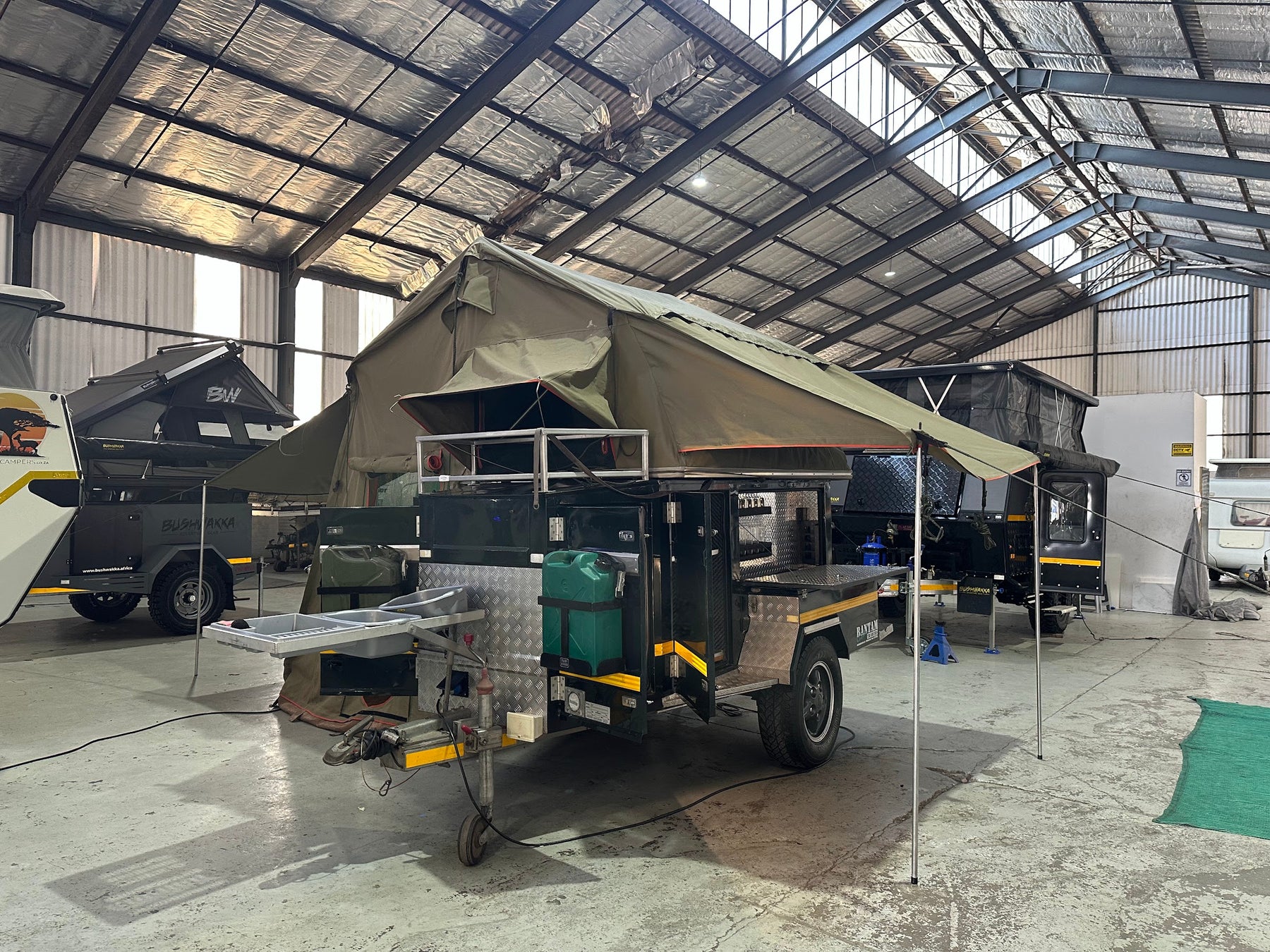 2008 Bospadda Bantam pre-owned camping trailer available from 4Matt Campers in Bellville Cape Town
