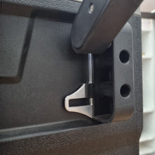Flex FS40 heavy-duty fridge tie-down brackets, photo 2