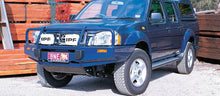 ARB Deluxe Bull Bar — Nissan Navara D22 2002-2005 — view 4