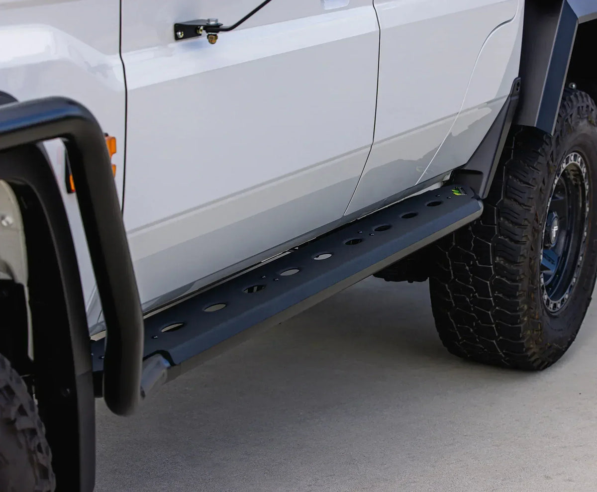 Ironman 4x4 premium side steps SSP114-D for Toyota Land Cruiser 79 Pick-up