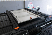 Alu-Cab table slide on an INEOS Grenadier, photo 3