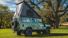 Alu-Cab Icarus roof conversion on a Land Rover Defender 110, photo 6