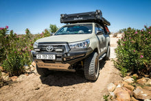 Alu-Cab Roof Box Small (The Escape) mounted on a roof rack, photo 3