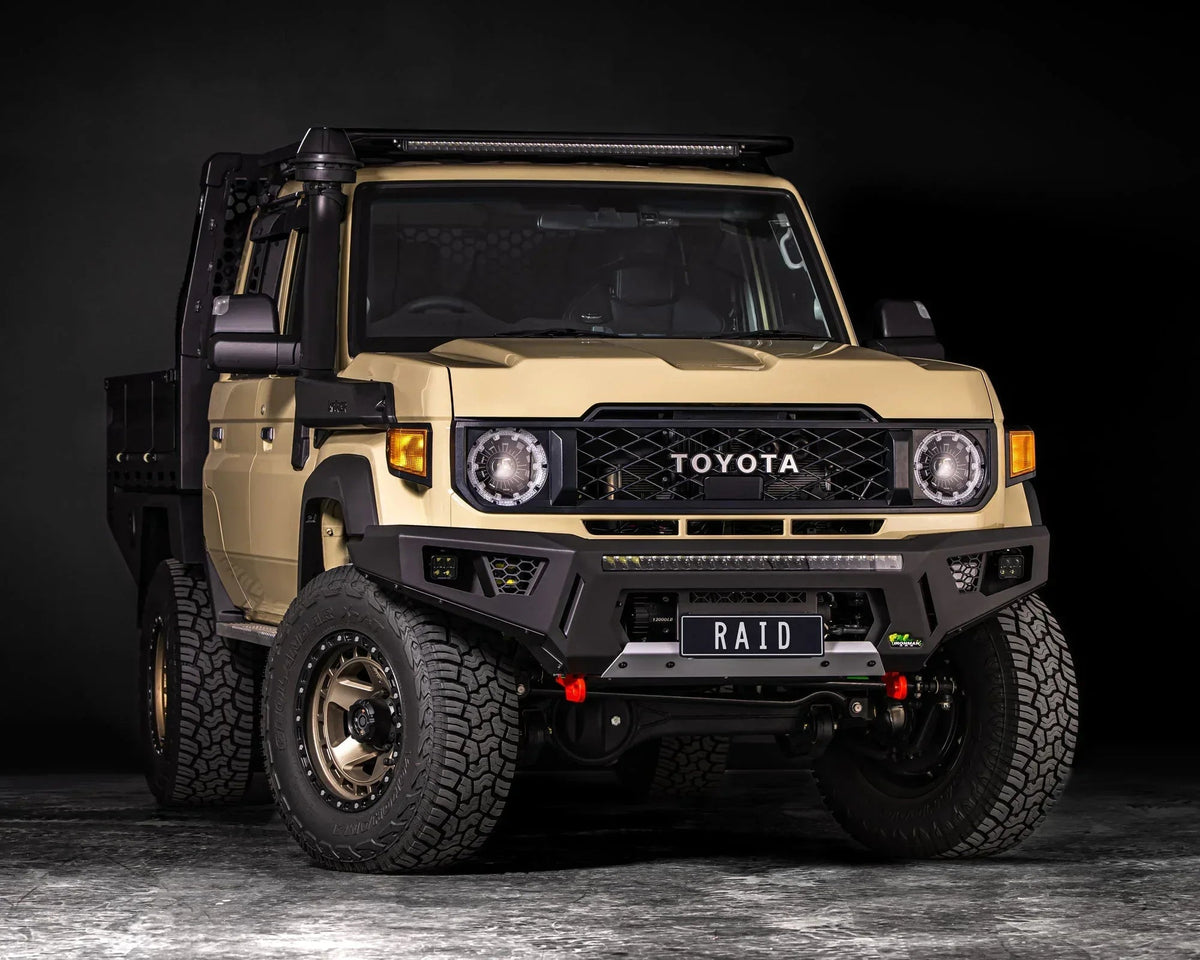 Ironman 4x4 RAID bull bar for the Toyota Land Cruiser 79 Pick-up and Land Cruiser 76 Station Wagon (2024+)