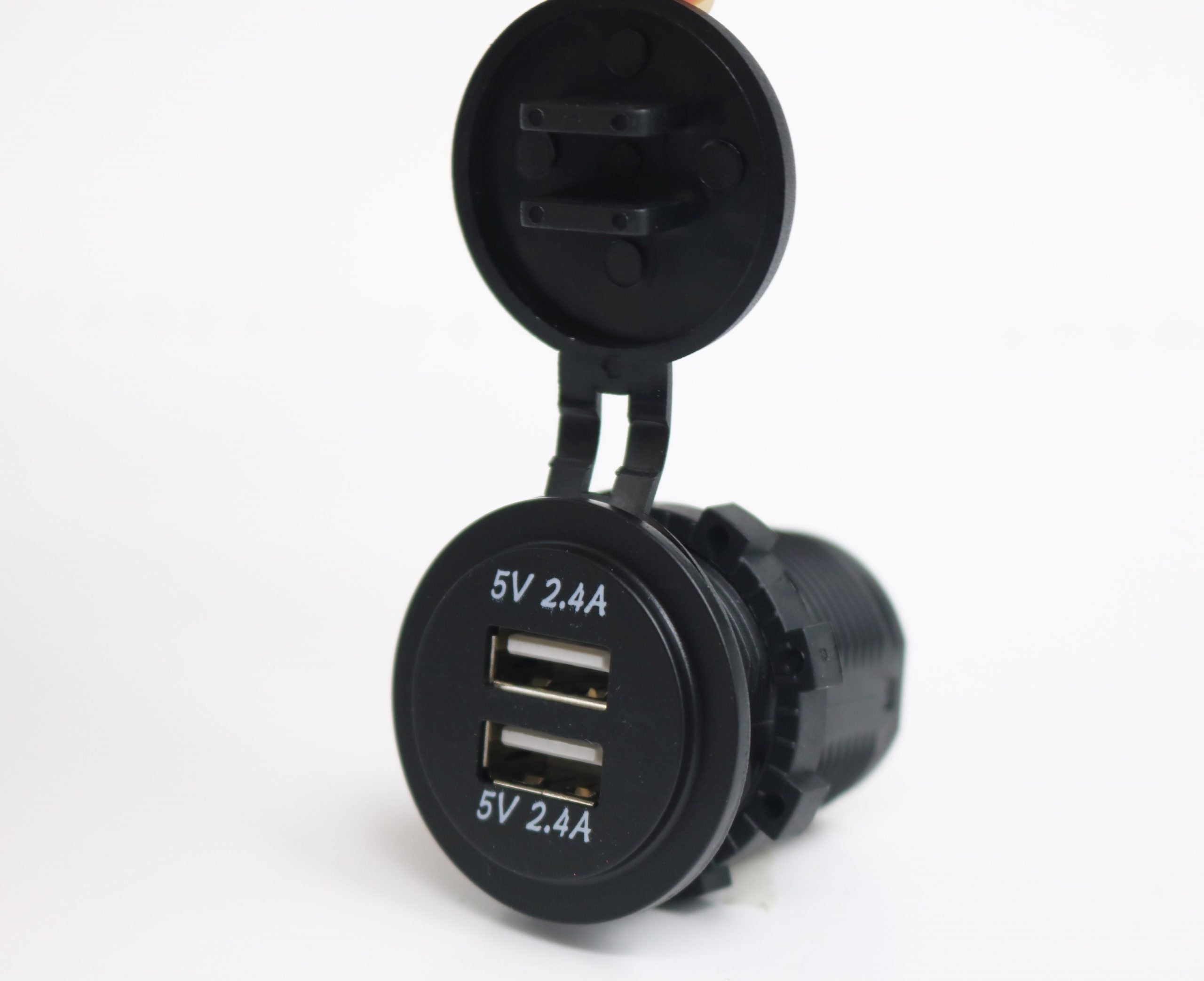 Lumeno dual 4.8A USB socket charger with two charging ports for 12V