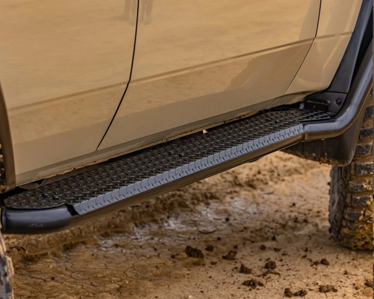 Ironman 4x4 side steps SS077JT for Jeep Gladiator JT