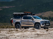 Alu-Cab Contour Canopy on a Jeep Gladiator double cab, photo 4