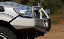 ARB Deluxe Bull Bar — Toyota Hilux 2011-2015 — view 3