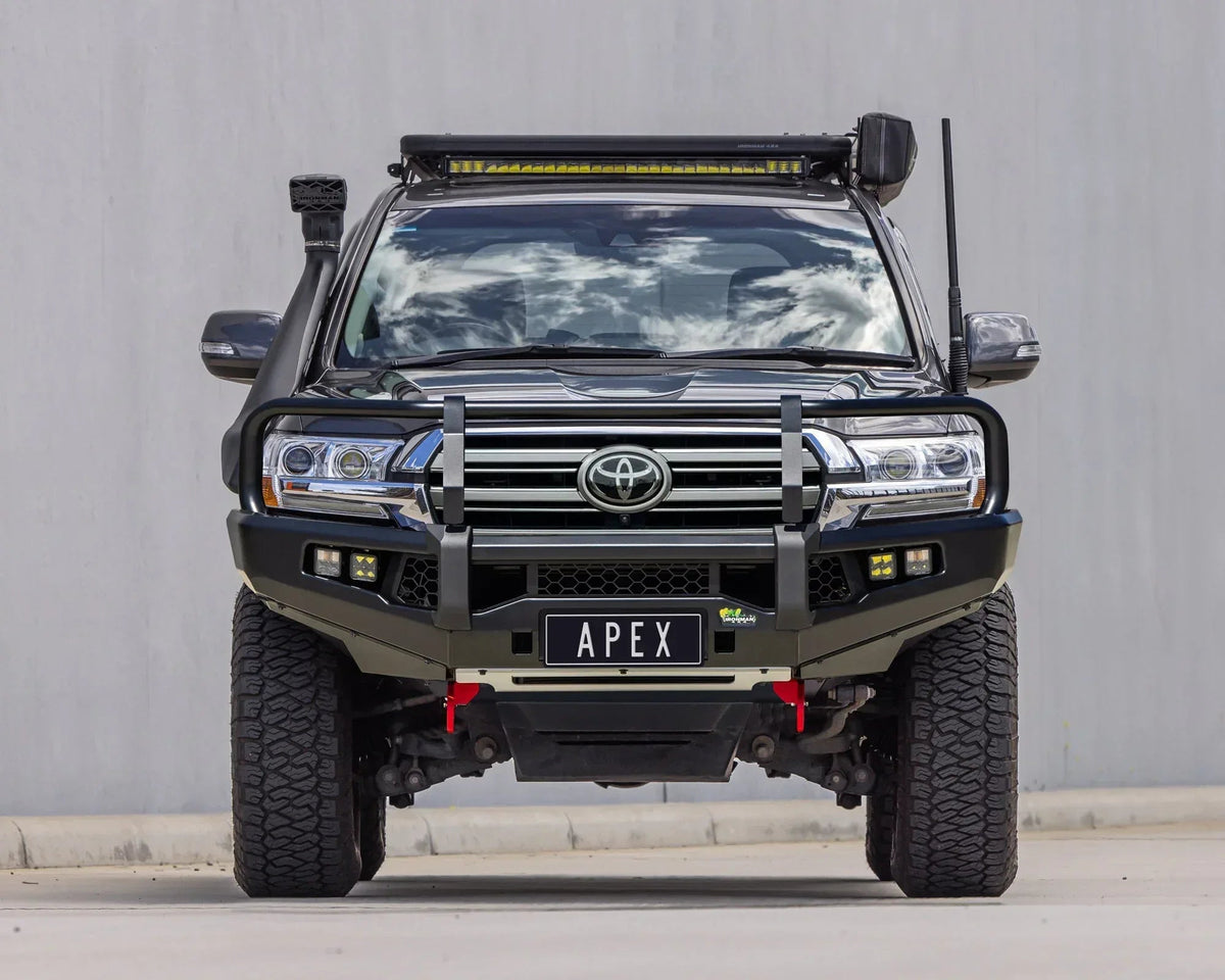 Ironman 4x4 APEX bull bar for the Toyota Land Cruiser 200 (2017-2023 and 2007-2016)