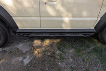 Desert Suzuki Jimny Gen4 5 Door — V-Range Rocksliders — view 2