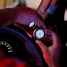 REDARC Single Voltage 52mm Gauge — view 3