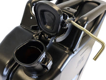 Fuel jerry can bayonet cap