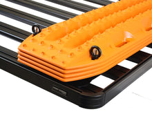 Recovery device mounting kit detail