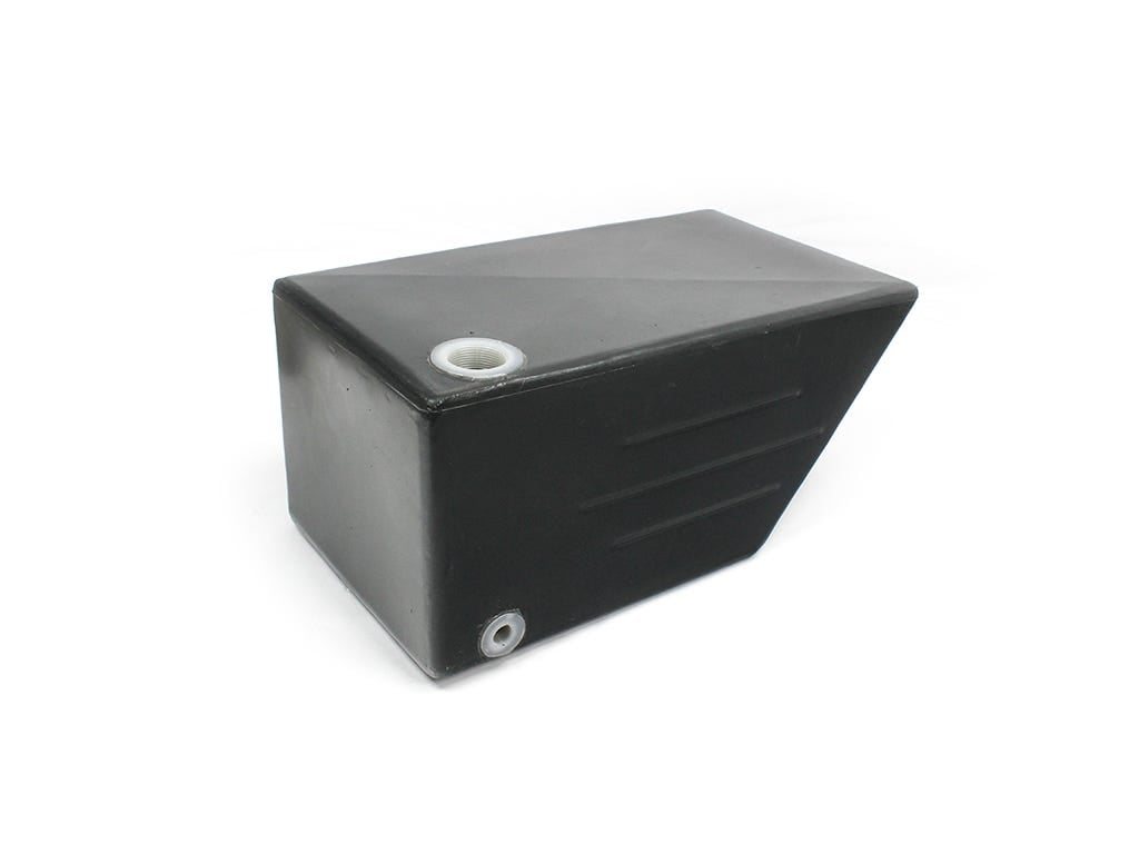 Front Runner Water Tank / 36L — Land Rover Defender 110 TDi/TD5 (1983-2006) — 4Matt Campers, Western Cape & Cape Town